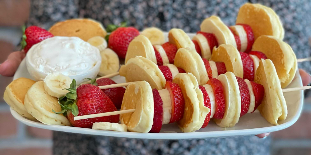 Mini Pancakes (with Fruit)