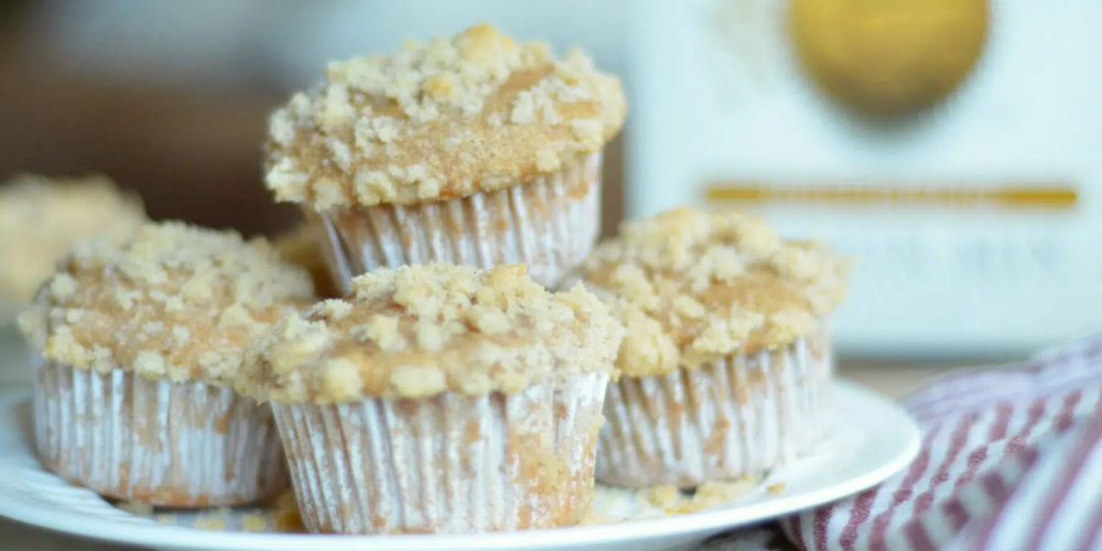Easy Maple Apple Muffins